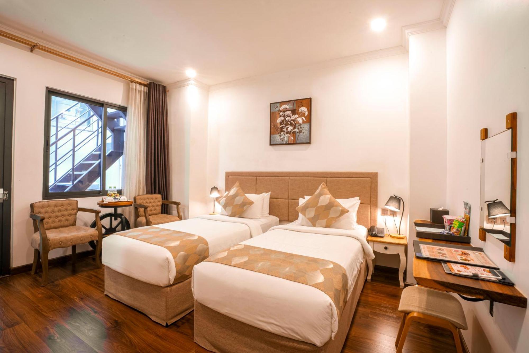Nesta Hotel Saigon Хошимин Экстерьер фото