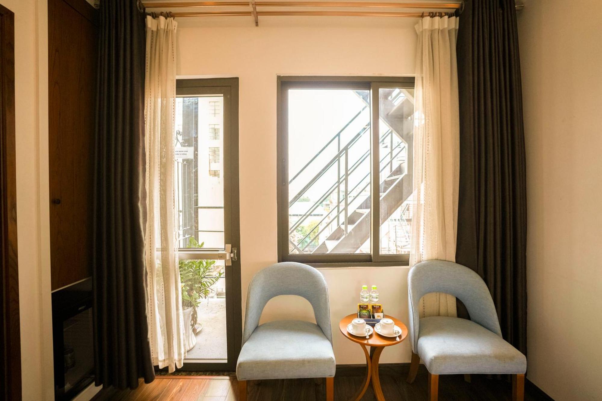 Nesta Hotel Saigon Хошимин Экстерьер фото
