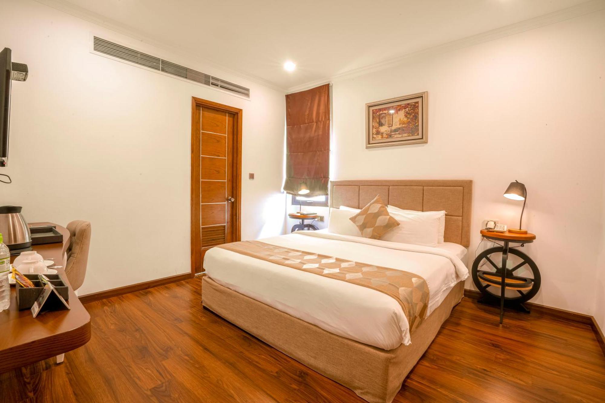 Nesta Hotel Saigon Хошимин Экстерьер фото