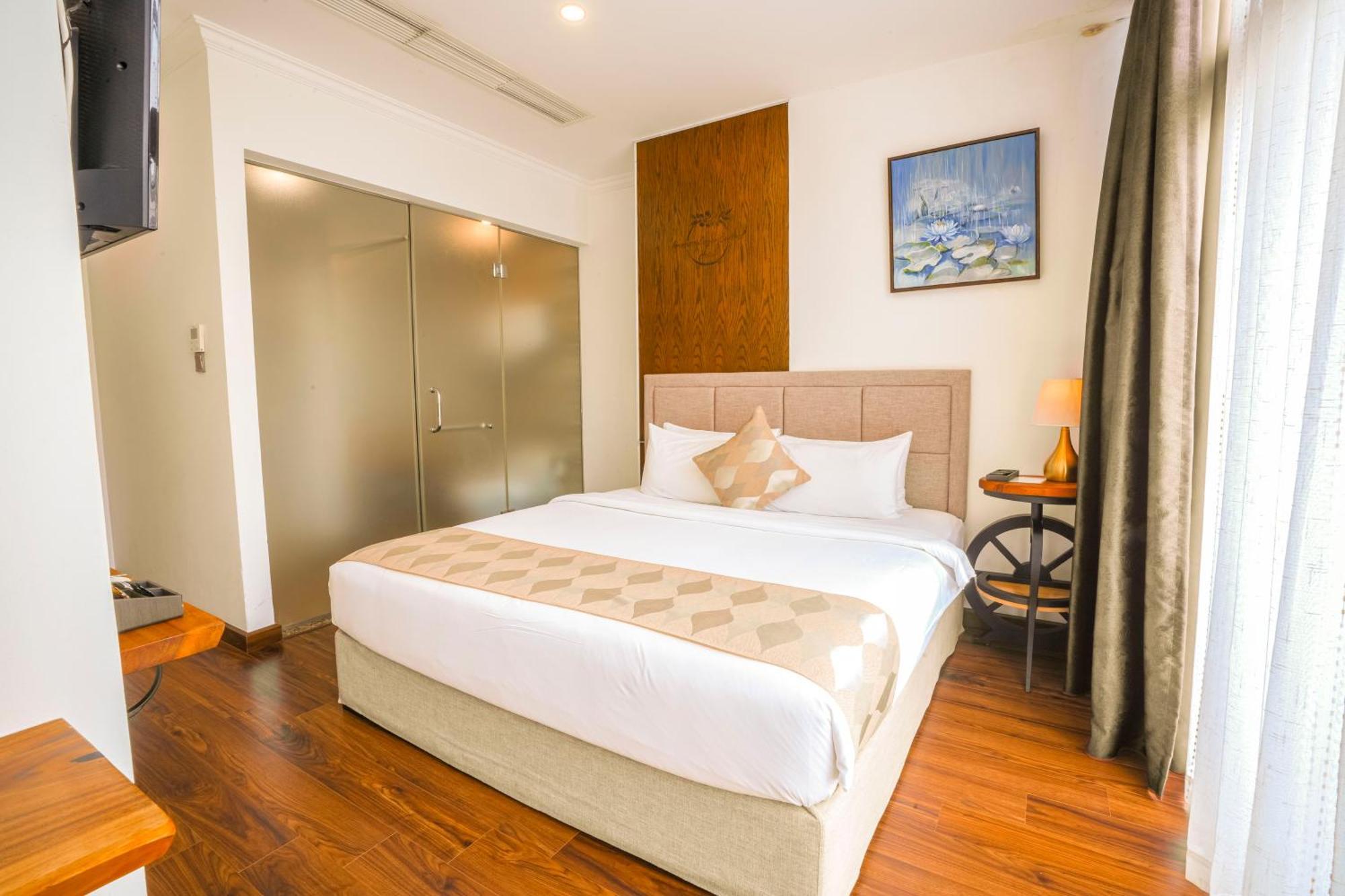 Nesta Hotel Saigon Хошимин Экстерьер фото